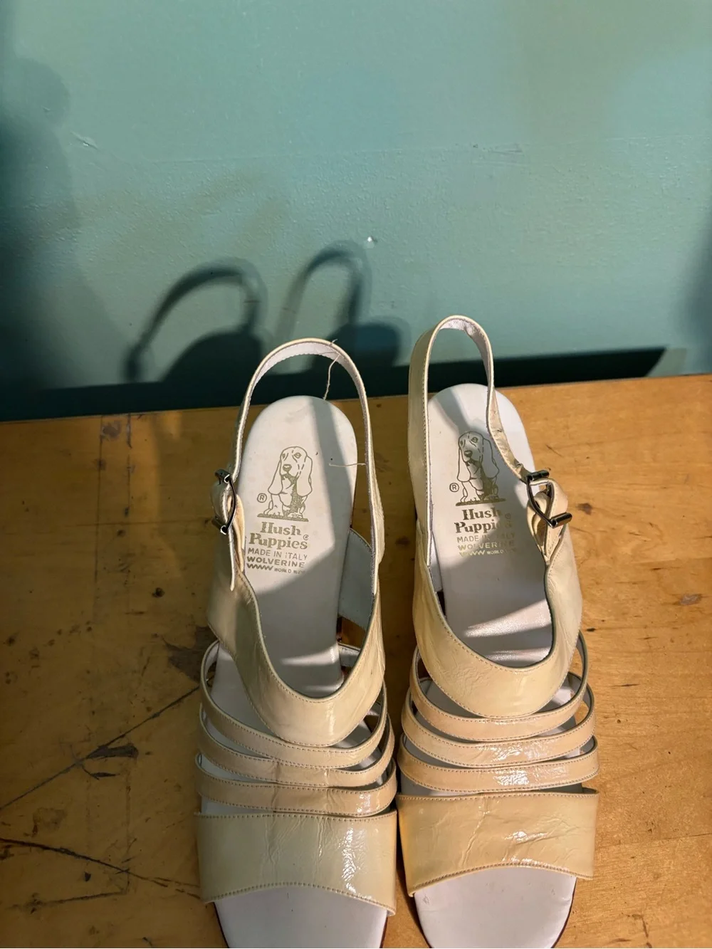 Vintage 1970’s Woman’s Cream Slingback Hushpuppy Sandals